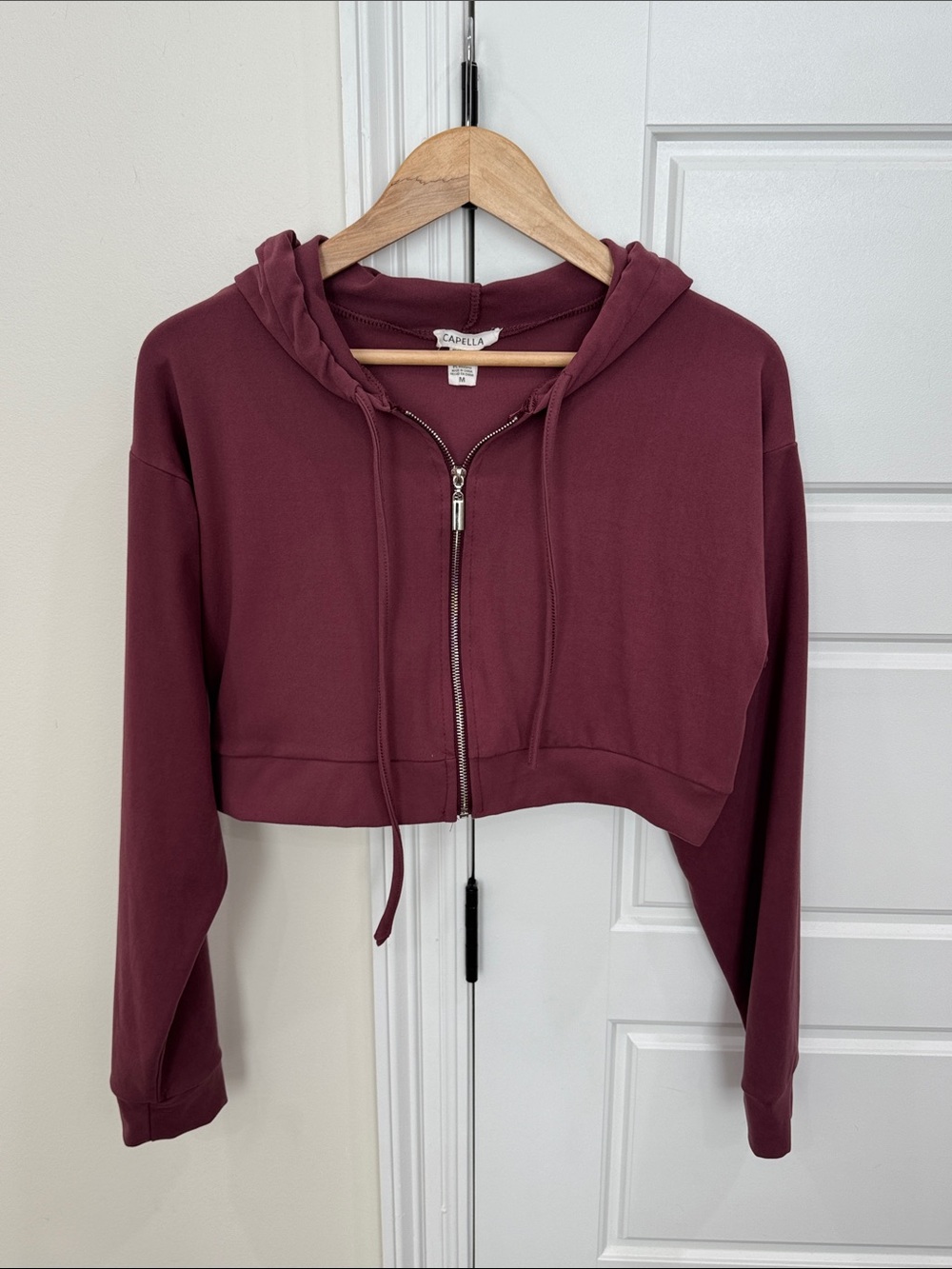 Capella Cropped Zip-Ip Hoodie Top Shirt Activewear Lightweight, Medium